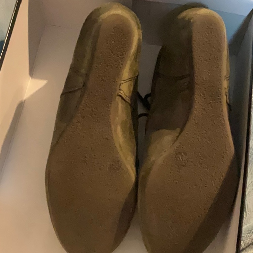 NINE WEST BOOTIES SIZE 7. OLIVE GREEN - Picture 5 of 7